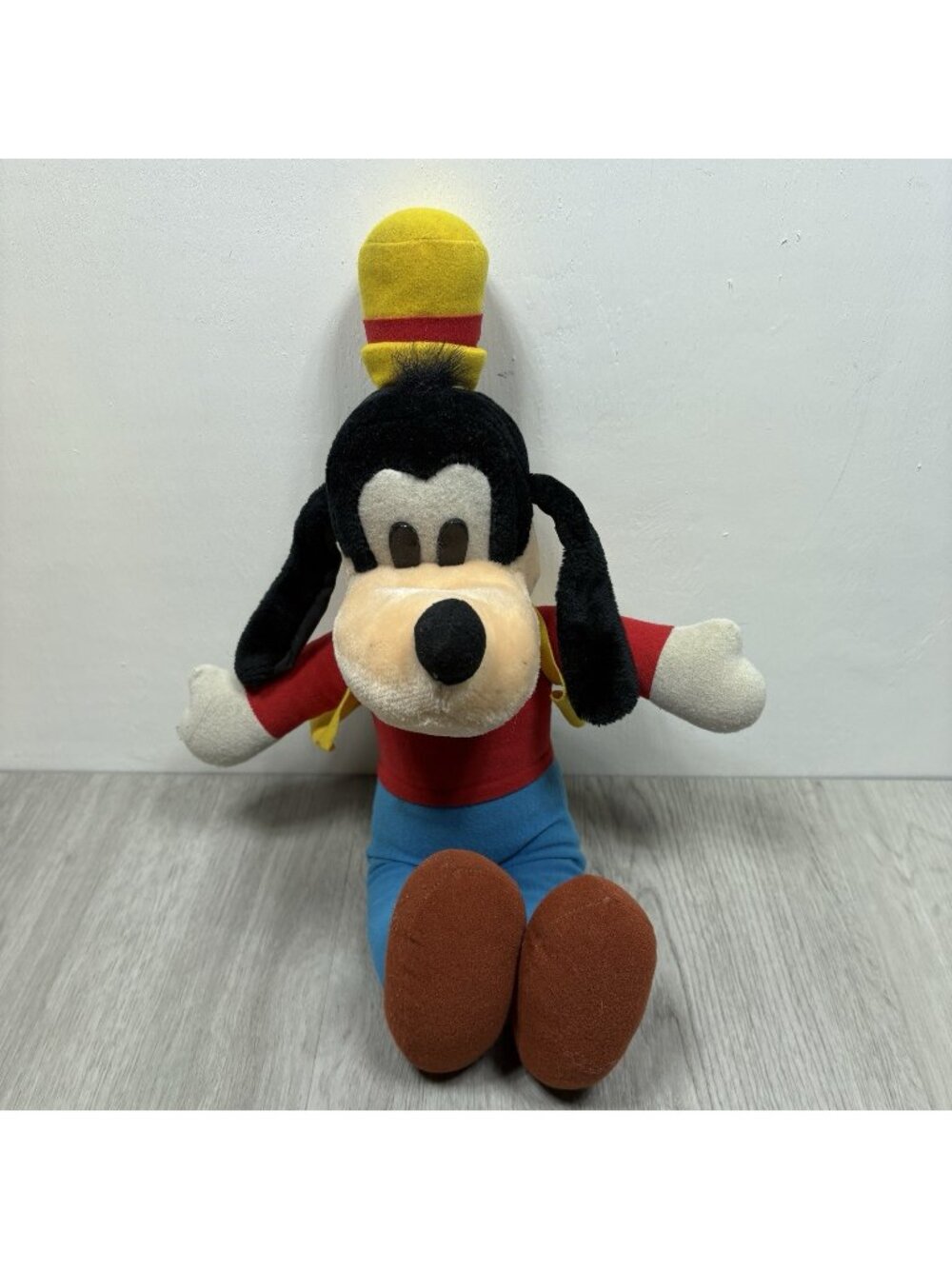 Vintage Disneyland Walt Disney World Goofy 20" Plush Stuffed Animal Toy